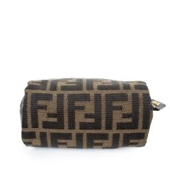 Fendi women Small Cosmetic Pouch -Fendi shop 8099d784adaf410e9385fbf81a0b186d 1080x